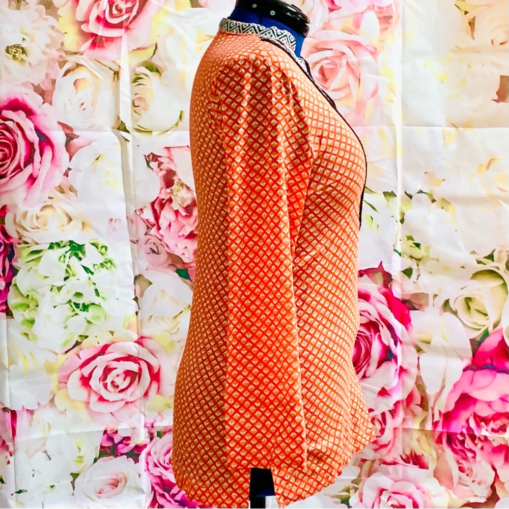 Orange Geometric Women's Top - Picture 2 of 5